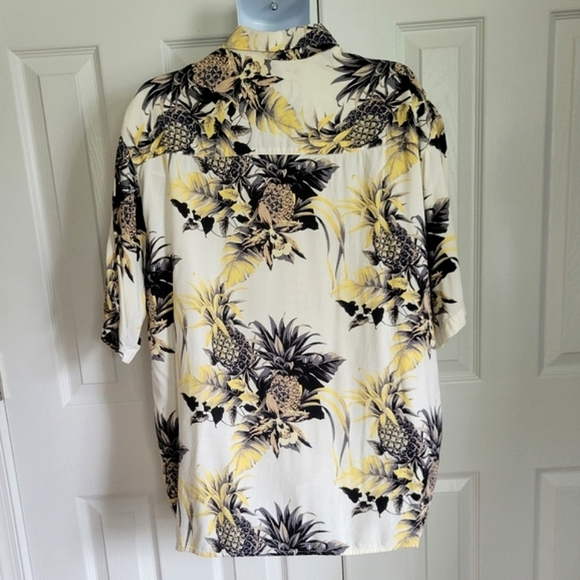 Puritan Hawaiian shirt pineapple floral off white black yellow button down large - Picture 6 of 16